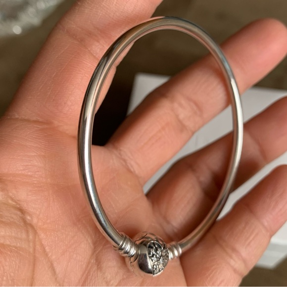 Authentic Pandora Limited Edition You Melt My Heart Bangle Bracelet EUC - Picture 7 of 13
